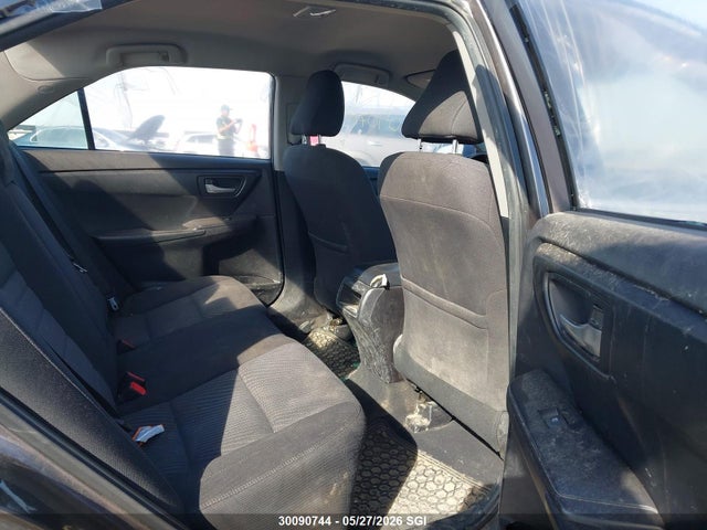 2015 Toyota Camry Le/xle/se/xse მანქანა იყიდება აუქციონზე, vin: 4T1BF1FK4FU056123, აუქციონის ნომერი: 30090744