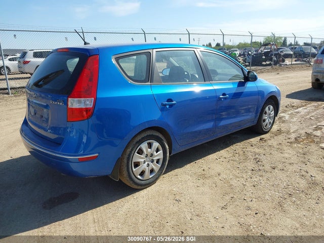 30090767 :رقم المزاد ، KMHDC8AE9AU076579 vin ، 2010 Hyundai Elantra Touring Gls مزاد بيع