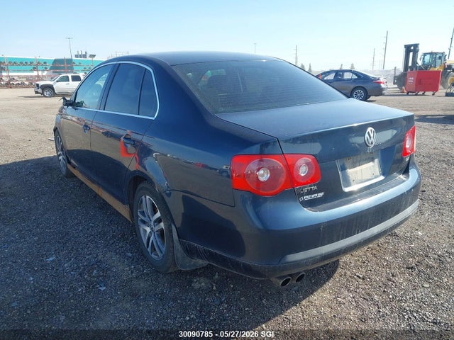 Продажа на аукционе авто 2006 Volkswagen Jetta 2.5 Option Package 1, vin: 3VWSF81K46M835902, номер лота: 30090785