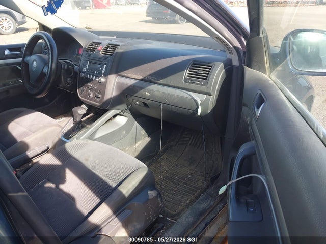 Продажа на аукционе авто 2006 Volkswagen Jetta 2.5 Option Package 1, vin: 3VWSF81K46M835902, номер лота: 30090785