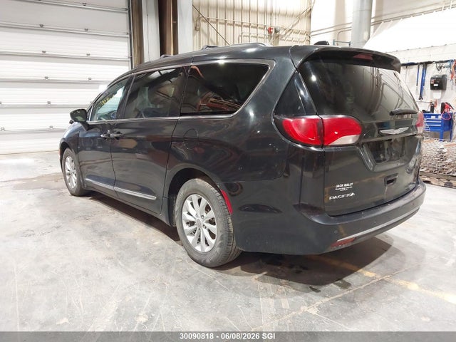Chrysler Pacifica Touring L 2017 2C4RC1BG2HR510270 Image 3