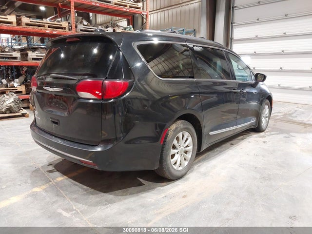 Chrysler Pacifica Touring L 2017 2C4RC1BG2HR510270 Image 4