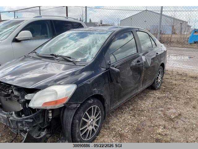 30090886 :رقم المزاد ، JTDBT903871071921 vin ، 2007 Toyota Yaris مزاد بيع