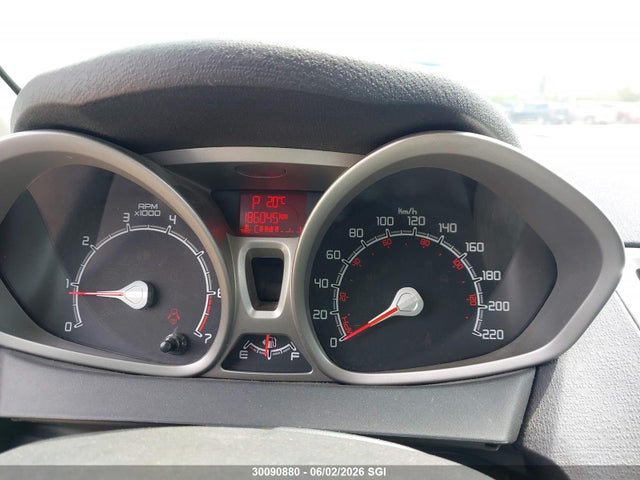 30090880 :رقم المزاد ، 3FADP4EJ0DM115793 vin ، 2013 Ford Fiesta Se مزاد بيع