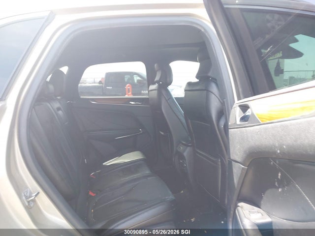 Продаж на аукціоні авто 2015 Lincoln Mkc, vin: 5LMTJ2AH4FUJ05824, номер лоту: 30090895