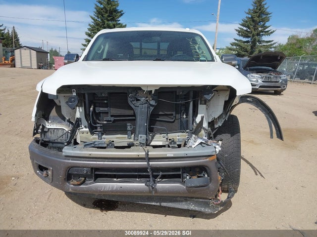 30089924 :رقم المزاد ، 1N6AA1E53JN543405 vin ، 2018 Nissan Titan Sv/sl/pro-4x/plat Res مزاد بيع
