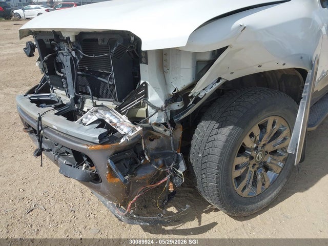30089924 :رقم المزاد ، 1N6AA1E53JN543405 vin ، 2018 Nissan Titan Sv/sl/pro-4x/plat Res مزاد بيع