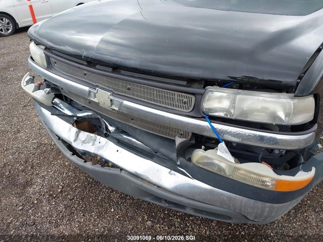 Продажа на аукционе авто 2002 Chevrolet Silverado K1500, vin: 1GCEK14V02E117921, номер лота: 30091069