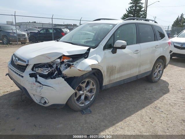 30088510 :رقم المزاد ، JF2SJCWC4FH566022 vin ، 2015 Subaru Forester 2.5i Touring مزاد بيع