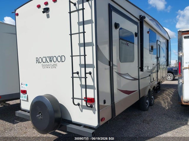 4X4FRLF24H1876502 Forest River Inc. Forest River Inc.