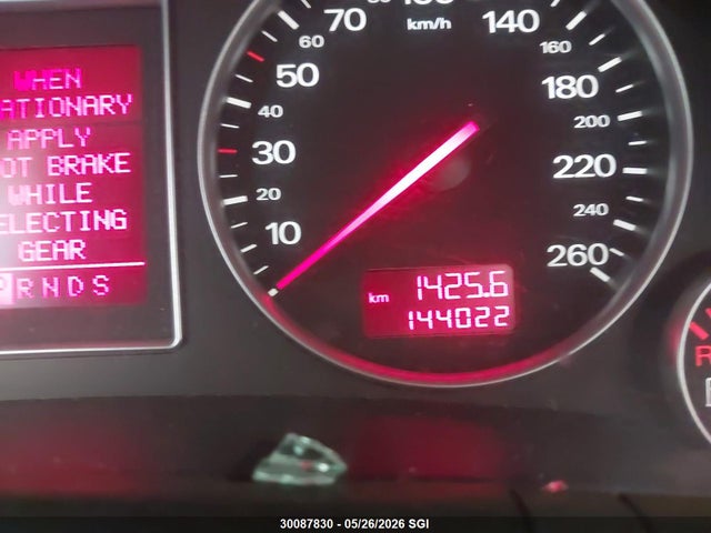 30087830 :رقم المزاد ، WAULC68E84A242121 vin ، 2004 Audi A4 1.8t Quattro مزاد بيع