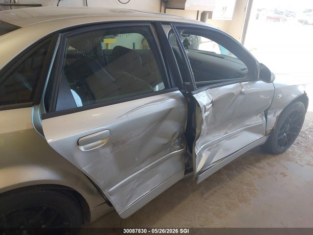 30087830 :رقم المزاد ، WAULC68E84A242121 vin ، 2004 Audi A4 1.8t Quattro مزاد بيع