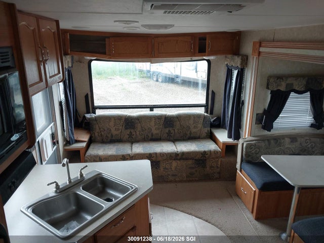 30091238 :رقم المزاد ، 4X4TPUE238P016135 vin ، 2008 Palomino Puma مزاد بيع