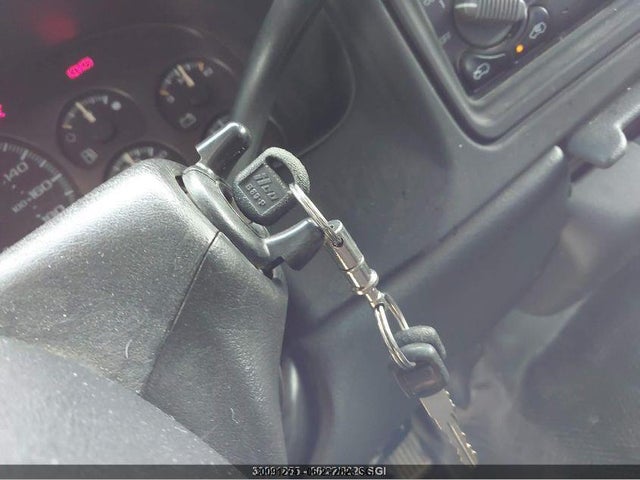 30091274 :رقم المزاد ، 1GCEC19V3YZ272034 vin ، 2000 Chevrolet Silverado 1500 Ls مزاد بيع