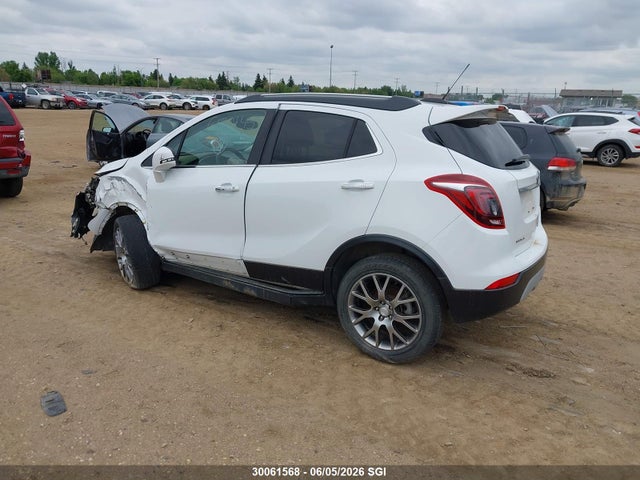 Buick Encore Sport Touring 2018 KL4CJ2SB5JB554686 Image 3