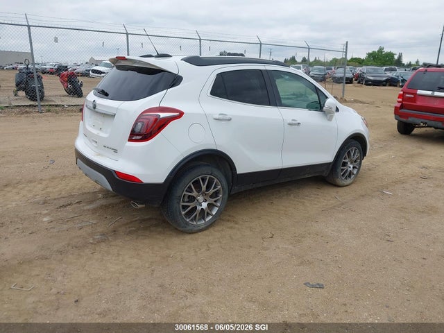 Buick Encore Sport Touring 2018 KL4CJ2SB5JB554686 Image 4