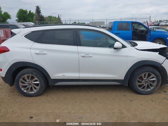 30082999 :رقم المزاد ، KM8J3CA41HU422938 vin ، 2017 Hyundai Tucson Limited/sport And Eco/se مزاد بيع