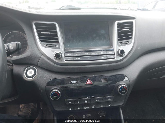 30082999 :رقم المزاد ، KM8J3CA41HU422938 vin ، 2017 Hyundai Tucson Limited/sport And Eco/se مزاد بيع