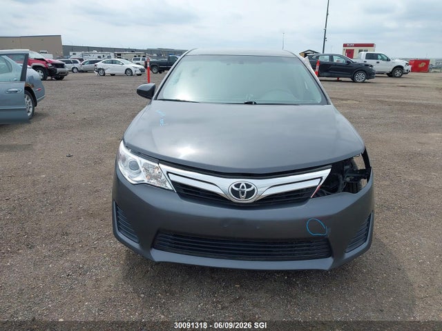 30091318 :رقم المزاد ، 4T1BF1FK1DU686212 vin ، 2013 Toyota Camry L/se/le/xle مزاد بيع