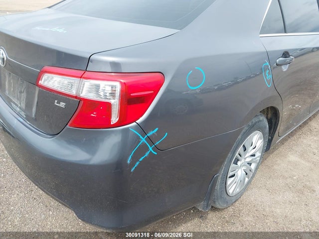 30091318 :رقم المزاد ، 4T1BF1FK1DU686212 vin ، 2013 Toyota Camry L/se/le/xle مزاد بيع