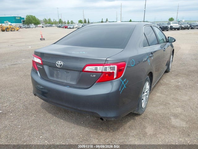 30091318 :رقم المزاد ، 4T1BF1FK1DU686212 vin ، 2013 Toyota Camry L/se/le/xle مزاد بيع