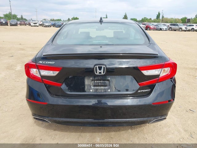 30088451 :رقم المزاد ، 1HGCV1E32JA809164 vin ، 2018 Honda Accord Sport مزاد بيع