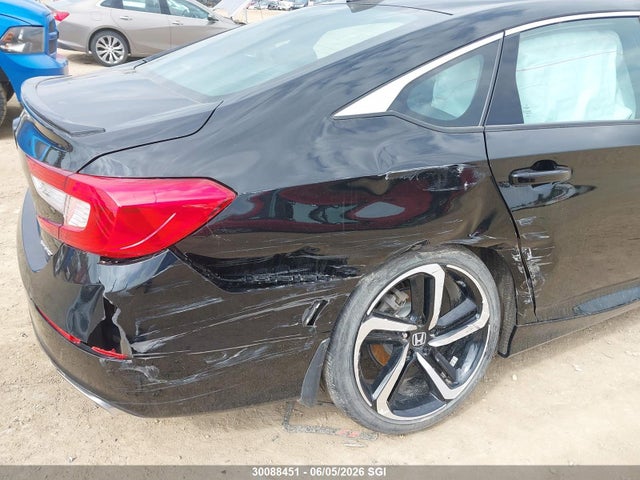 30088451 :رقم المزاد ، 1HGCV1E32JA809164 vin ، 2018 Honda Accord Sport مزاد بيع