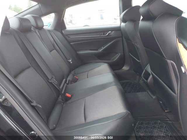 30088451 :رقم المزاد ، 1HGCV1E32JA809164 vin ، 2018 Honda Accord Sport مزاد بيع
