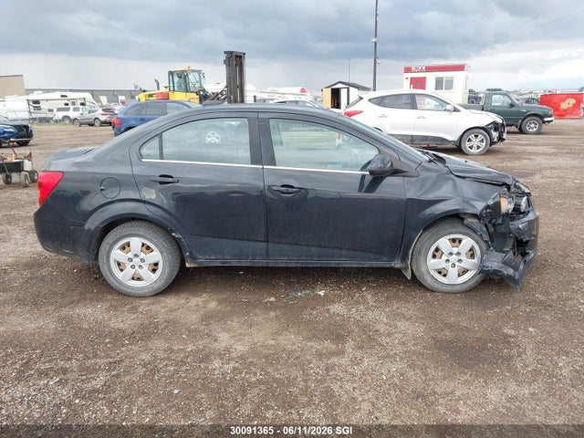 Chevrolet SONIC LT 2015 1G1JC5SH4F4142051 Image 12