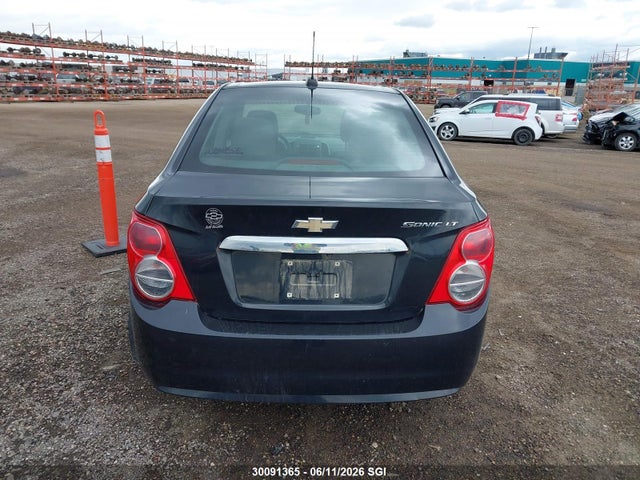 Chevrolet SONIC LT 2015 1G1JC5SH4F4142051 Image 15