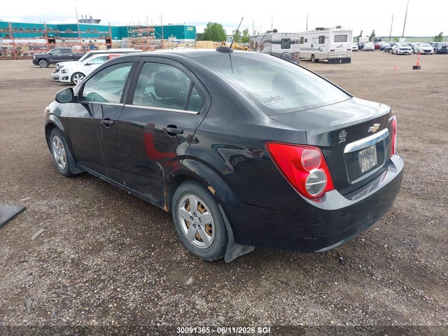 Chevrolet SONIC LT 2015 1G1JC5SH4F4142051 Image 3