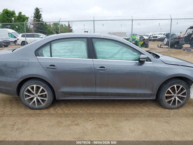 30079538 :رقم المزاد ، 3VWD67AJ9GM398930 vin ، 2016 Volkswagen Jetta Sedan مزاد بيع