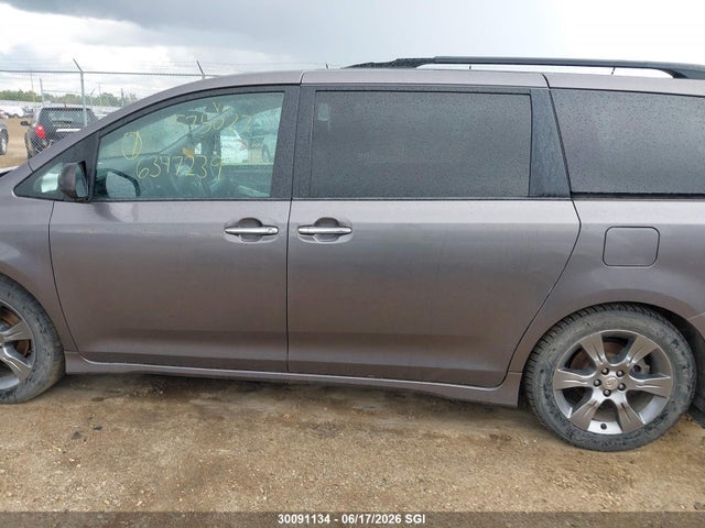 2015 Toyota Sienna Sport მანქანა იყიდება აუქციონზე, vin: 5TDXK3DC4FS575027, აუქციონის ნომერი: 30091134