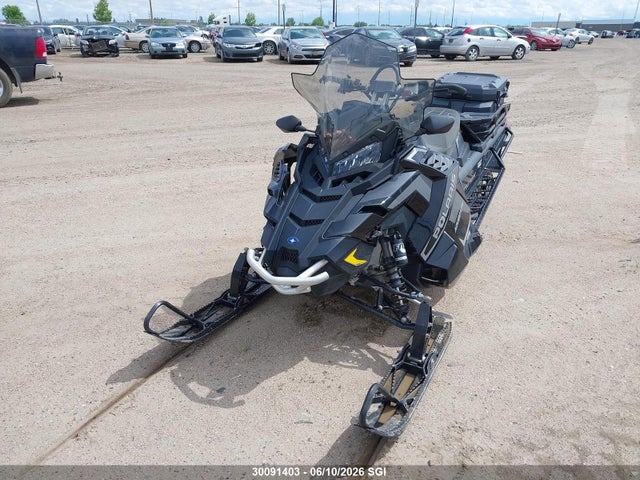 Polaris Titan 800 Adventure 2023 SN1FJE9F4PC252254 Image 2