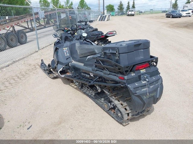 Polaris Titan 800 Adventure 2023 SN1FJE9F4PC252254 Image 3