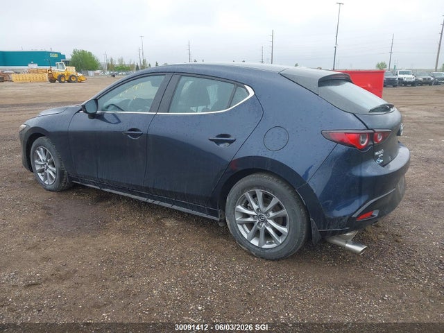 Продажа на аукционе авто 2023 Mazda 3 Preferred, vin: JM1BPBLMXP1607588, номер лота: 30091412
