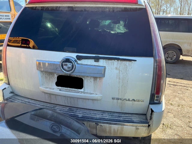 Продаж на аукціоні авто 2008 Cadillac Escalade Esv, vin: 1GYFK66808R258444, номер лоту: 30091504