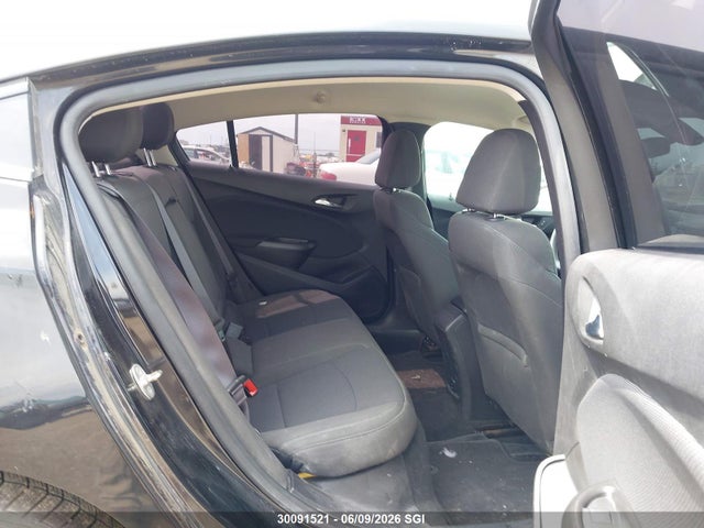 30091521 :رقم المزاد ، 1G1BE5SM0H7142917 vin ، 2017 Chevrolet Cruze مزاد بيع