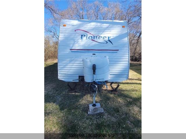 30091555 :رقم المزاد ، 1EB1T302626000811 vin ، 2002 Fleetwood Pioneer 34ft مزاد بيع