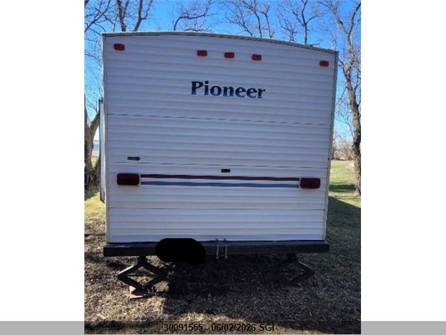 30091555 :رقم المزاد ، 1EB1T302626000811 vin ، 2002 Fleetwood Pioneer 34ft مزاد بيع