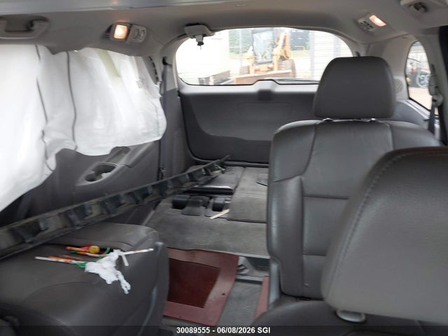 30089555 :رقم المزاد ، 5FNRL5H94BB509365 vin ، 2011 Honda Odyssey Touring/touring Elite مزاد بيع