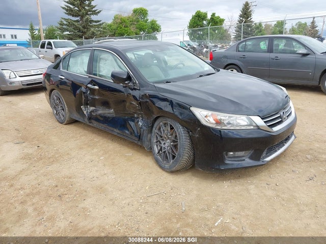 30088244 :رقم المزاد ، 1HGCR2F95FA803606 vin ، 2015 Honda Accord Touring مزاد بيع