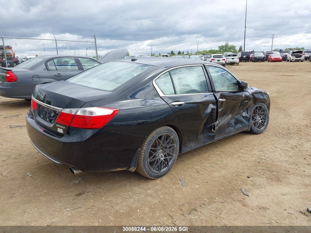 2015 Honda Accord Touring მანქანა იყიდება აუქციონზე, vin: 1HGCR2F95FA803606, აუქციონის ნომერი: 30088244