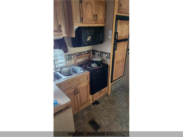 2006 Forest River Inc. Cedar Creek Silverback მანქანა იყიდება აუქციონზე, vin: 4X4FCRJ246P196251, აუქციონის ნომერი: 30091599