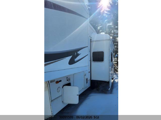 2006 Forest River Inc. Cedar Creek Silverback მანქანა იყიდება აუქციონზე, vin: 4X4FCRJ246P196251, აუქციონის ნომერი: 30091599