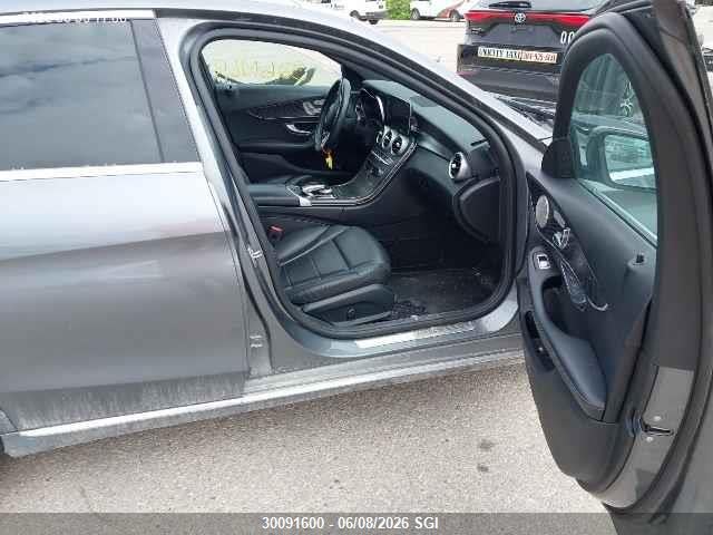 30091600 :رقم المزاد ، 55SWF8EB6KU301473 vin ، 2019 Mercedes-benz C 300 4mati مزاد بيع