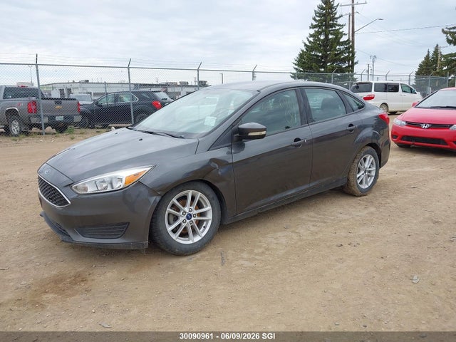 Ford FOCUS SE 2017 1FADP3F25HL326156 Image 2