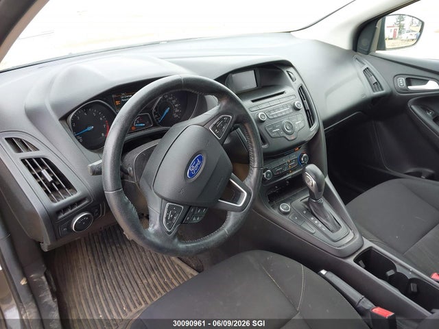 Ford FOCUS SE 2017 1FADP3F25HL326156 Image 5