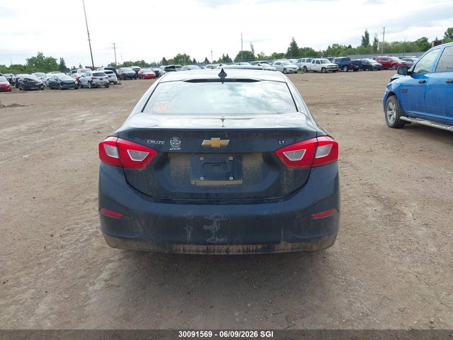 2018 Chevrolet Cruze Lt მანქანა იყიდება აუქციონზე, vin: 1G1BE5SM0J7157942, აუქციონის ნომერი: 30091569