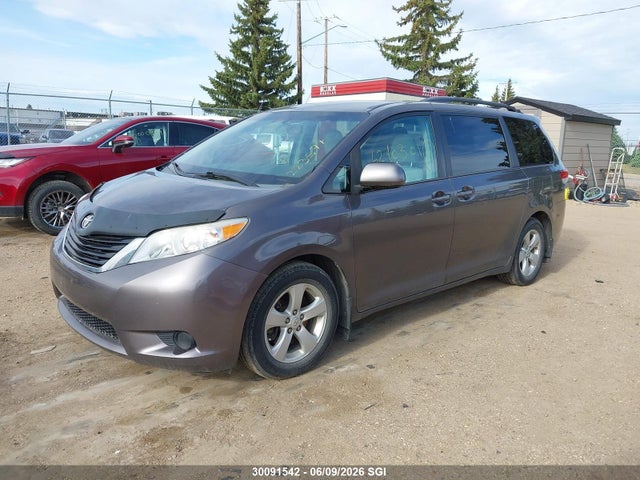 Продажа на аукционе авто 2012 Toyota Sienna Le, vin: 5TDKK3DC3CS223577, номер лота: 30091542